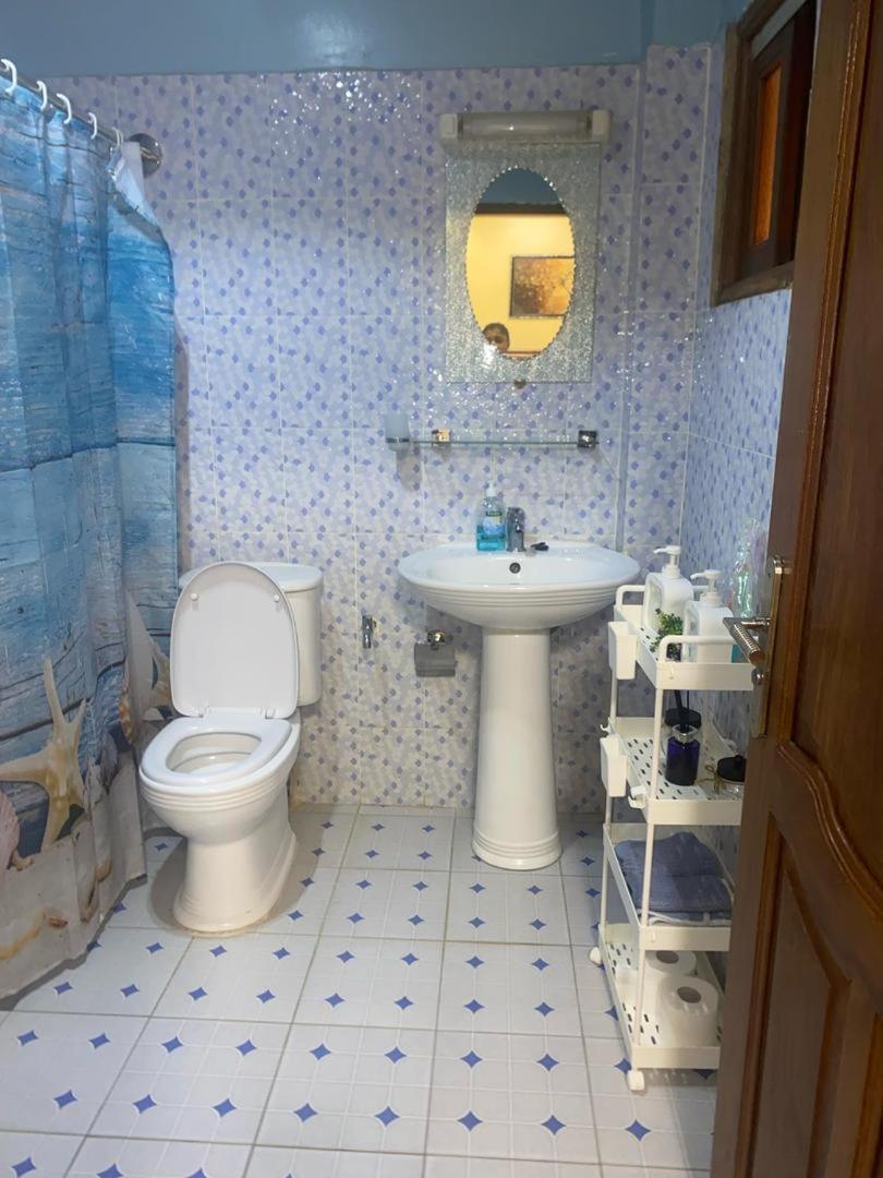 Residence Adja Binta Kane Sour Dakar Exteriör bild